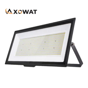 Projecteur LED industriel 600W IP66 AXOWAT ETD-LH haute puissance 72 000 lumens pour éclairage extérieur, entrepôts, parkings et chantiers.